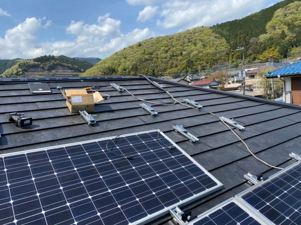 太陽光パネル設置工事👷 | 株式会社 Vivo(ヴィーヴォ) | 大和市の電気工事
